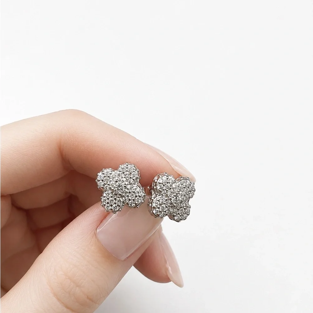 925 Sterling Silver 0.89CT MOISSANITE  Stud Earrings Screw Back unisex